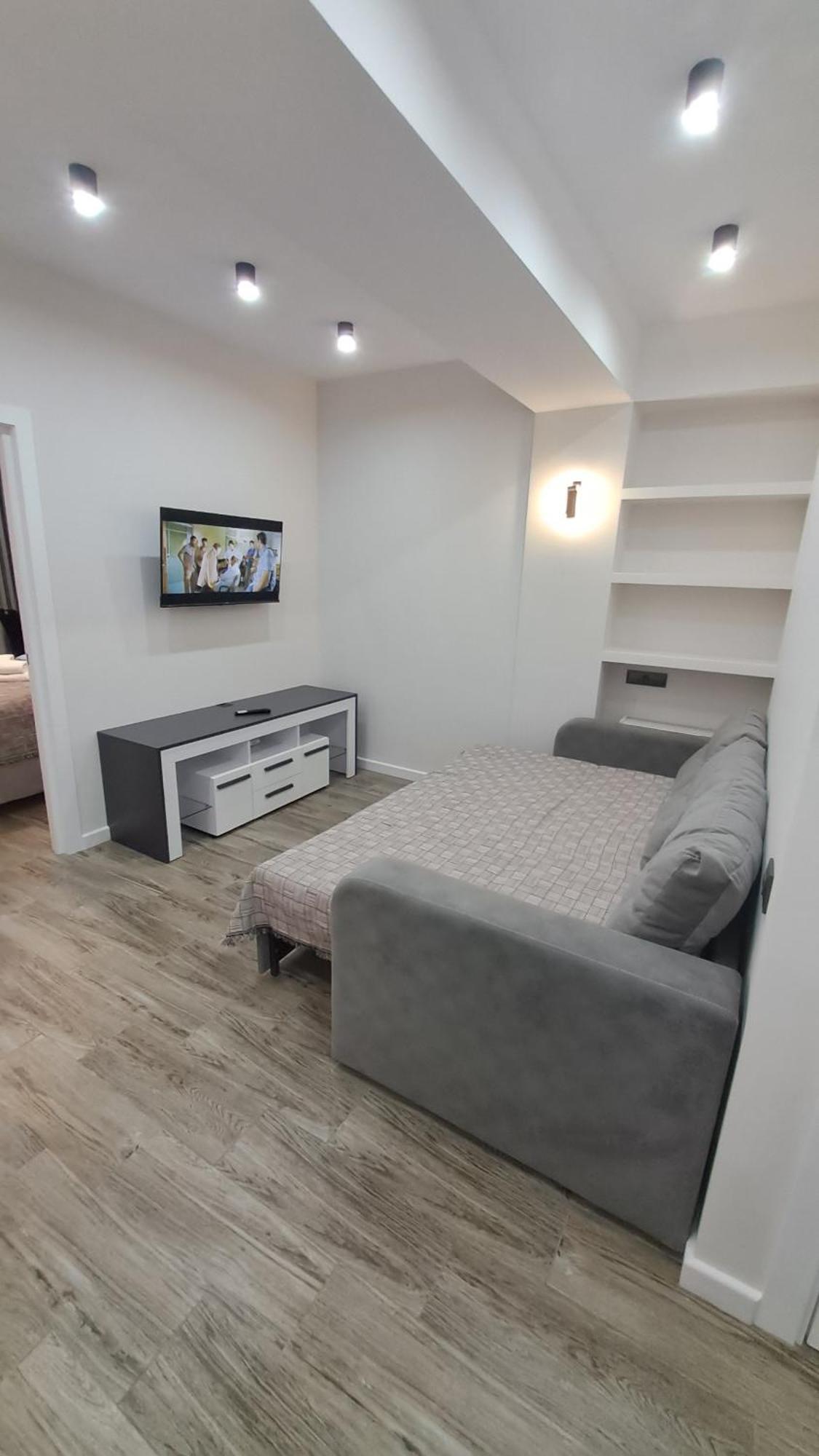 Apartment аэропорт-номера-такси-паркинг *